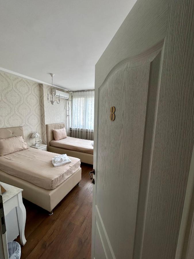Mother Teresa Apartment Скопие Екстериор снимка
