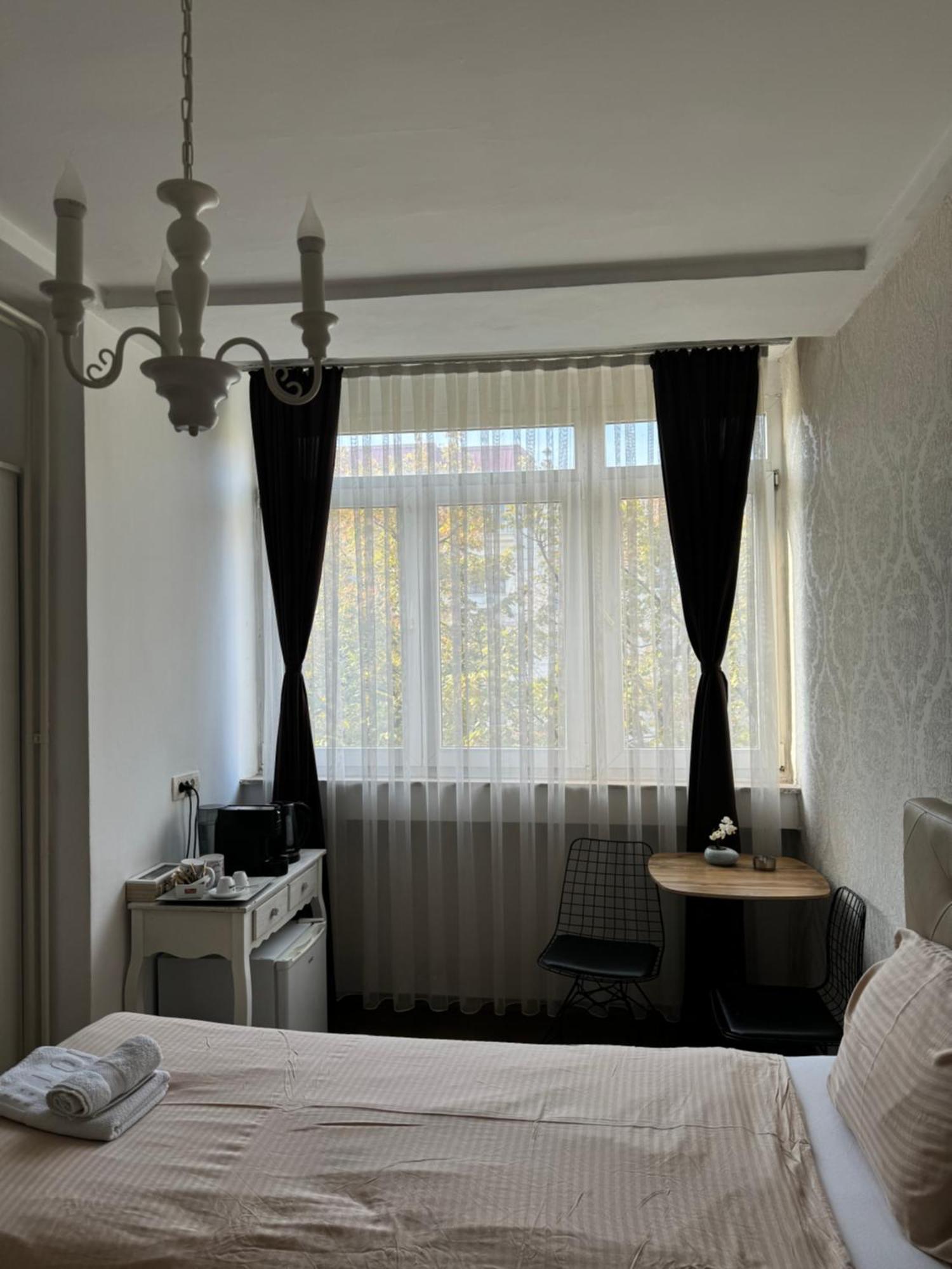 Mother Teresa Apartment Скопие Екстериор снимка